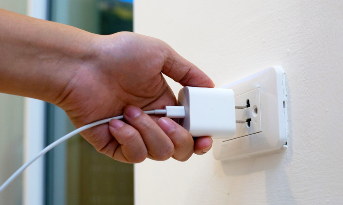 Avoid Leaving Chargers Plugged In Jokes Daddy avoid-leaving-chargers-plugged-in-jokes-daddy