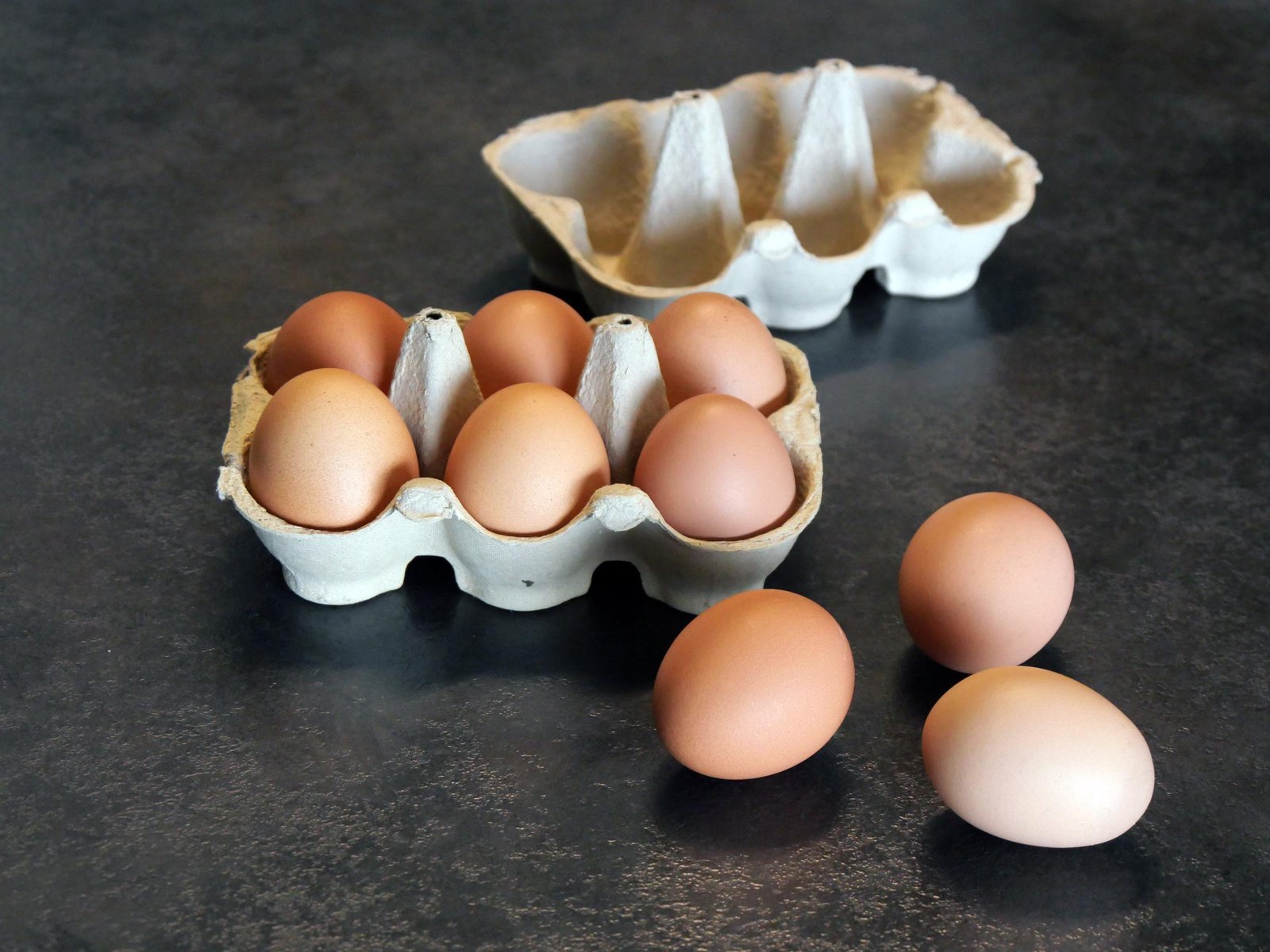 Identifying whether your egg carton is part of the recall comes down to a few specific numbers printed on the side. The affected eggs were packed and distributed between June 6, 2026, and July 3, 2026.