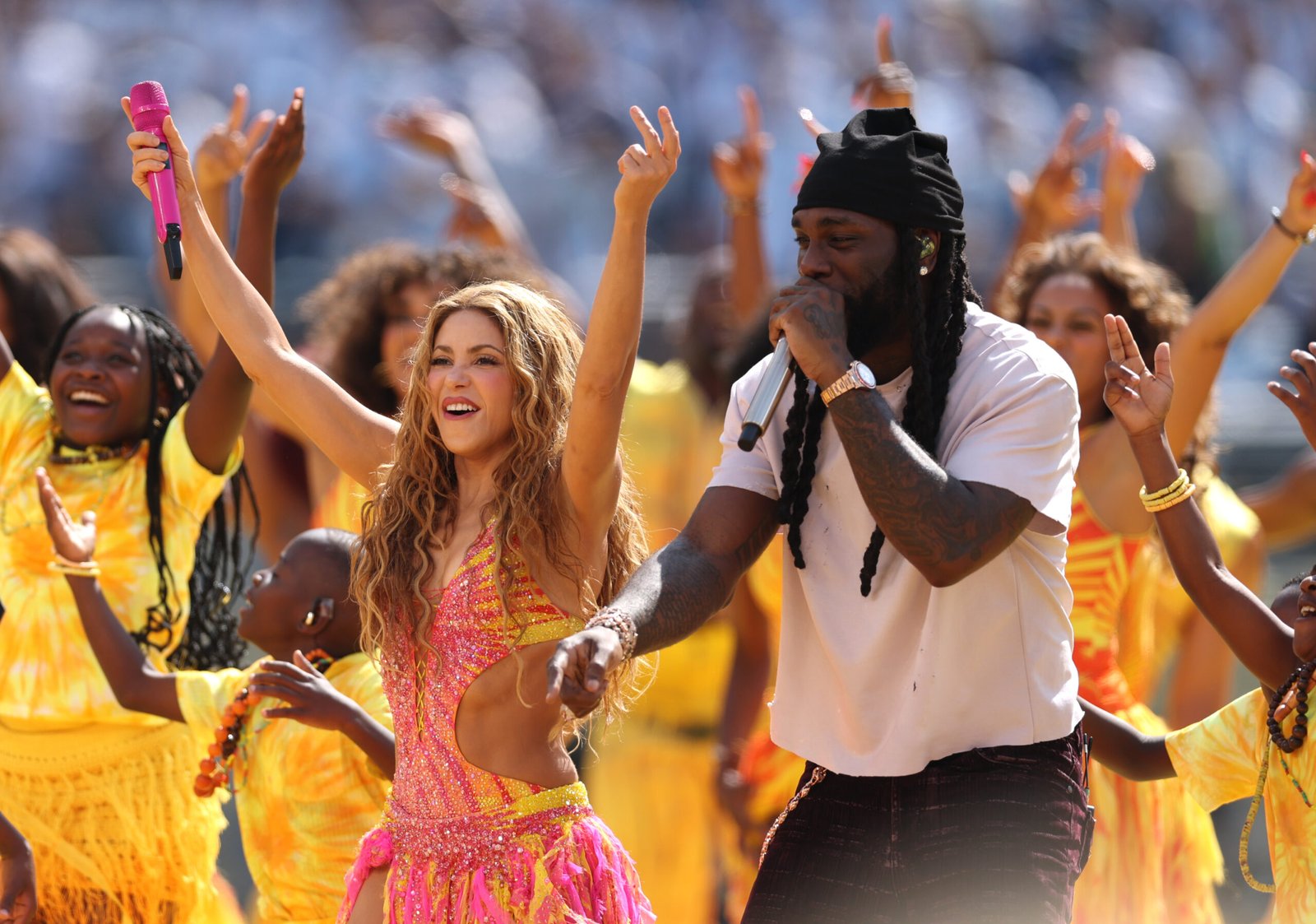 Shakira performs with an ensemble of dancers at New York New Jersey Stadium, bringing the intense, barefoot choreography to the Topps Final Halftime Show that had viewers buzzing online about her unparalleled energy.