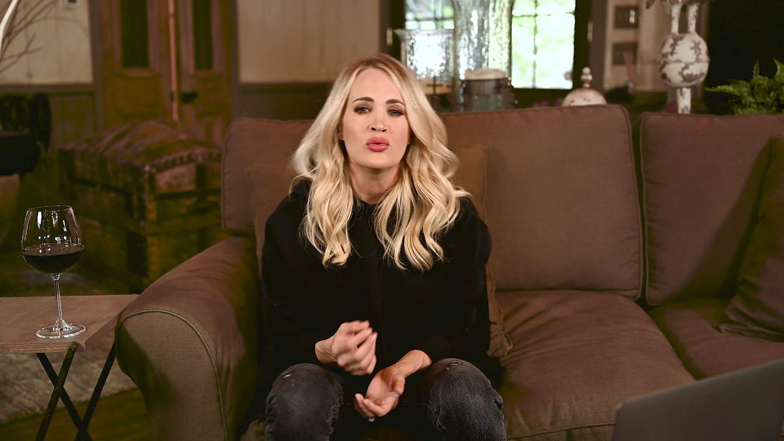 During a home performance for "ACM Presents: Our Country," Underwood appeared with long loose waves and understated styling while performing from home. The broadcast offered fans a more relaxed look than her usual red carpet appearances.